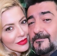 Nebahat din serialul Totul pentru familia mea, considerată una dintre cele mai frumoase și talentate actrițe din Turcia! Iată cum arăta celebra Simge Selçuk, în urmă cu două decenii, când a debutat pe platourile de filmare!